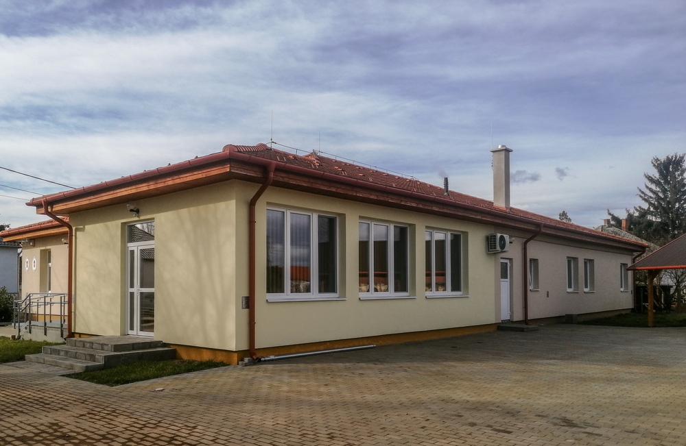 faluhaz 3